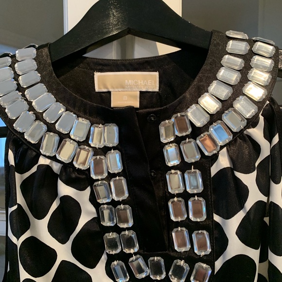 NWT Michael Kors jewelled sleeveless top. Size 8 - Picture 2 of 3